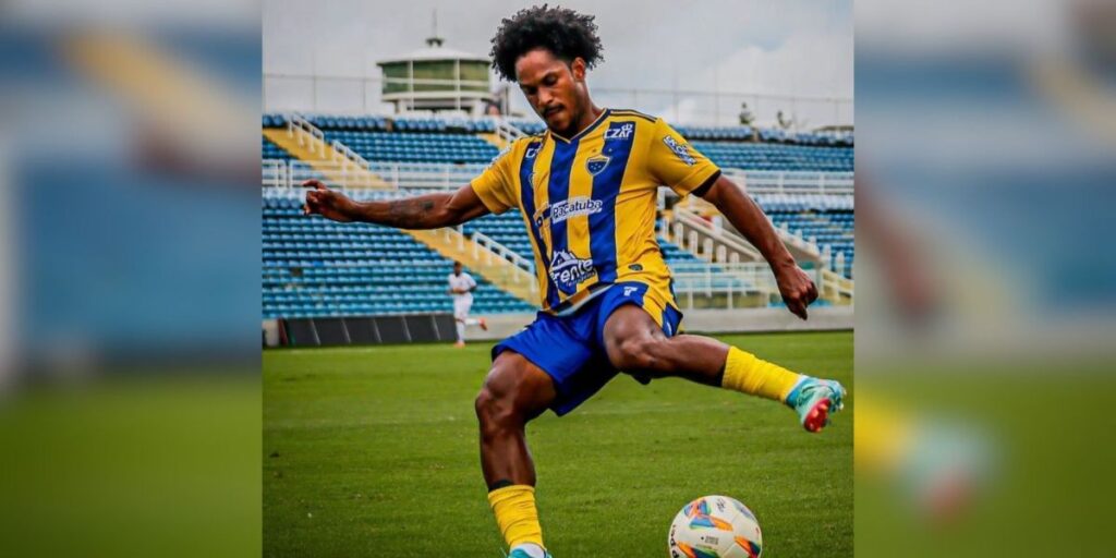 Jogador de futebol é preso suspeito de estupro e extorsão na Bahia