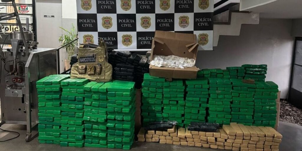 Polícia apreende mais de 1 tonelada de maconha em operação em SP