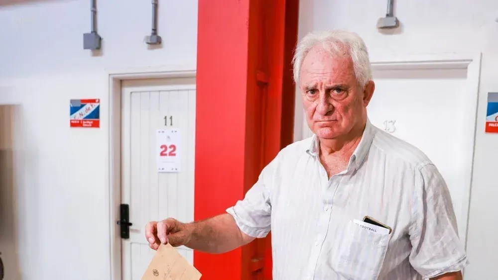 Após casos de racismo, dirigente uruguaio cita xenofobia e detona Leila