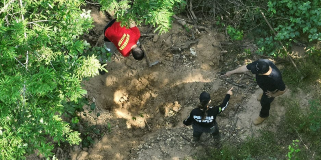 Ossadas de grávida, de criança de 1 ano e de homem são achadas em Goiás