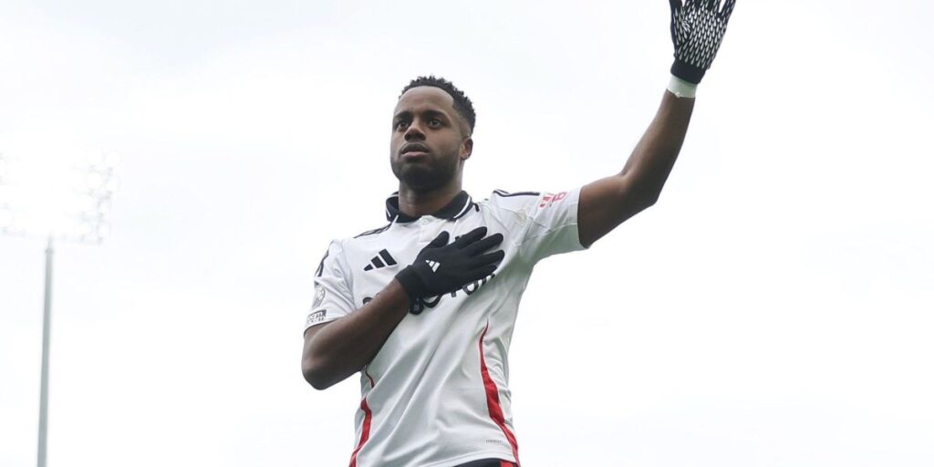 Ex-Flamengo marca, Fulham vence sonha com Champions League