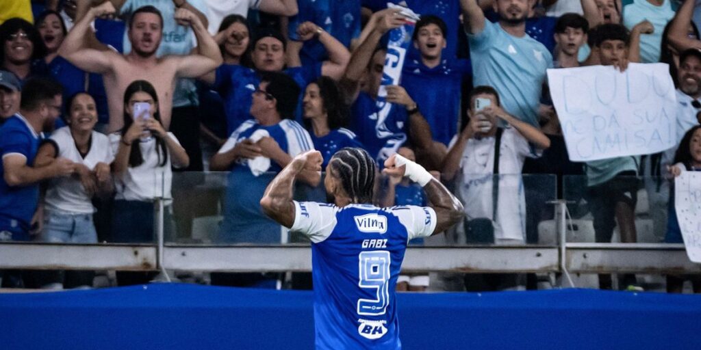 Gabigol e Dudu garantem vitória do Cruzeiro na estreia do Brasileirão