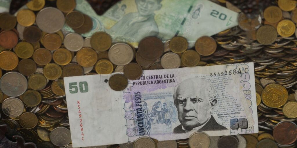 Atividade econômica da Argentina cresce no ritmo mais rápido desde 2022