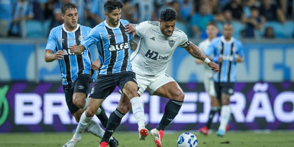 Brasileirão: Grêmio aproveita vacilo e vence Atlético-MG na estreia