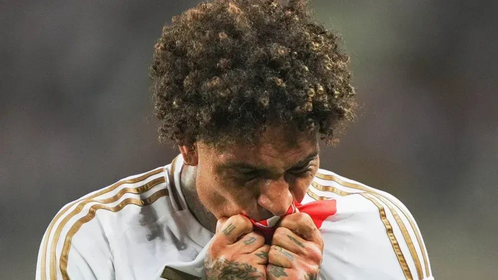 Com gol de Guerrero, Peru vence Bolívia e deixa lanterna das Eliminatórias