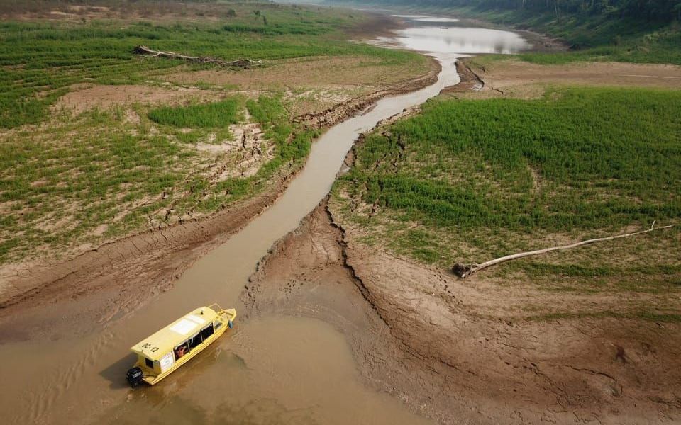 Amazônia perdeu 3,6% da água de rios e lagos em 2024, aponta relatório
