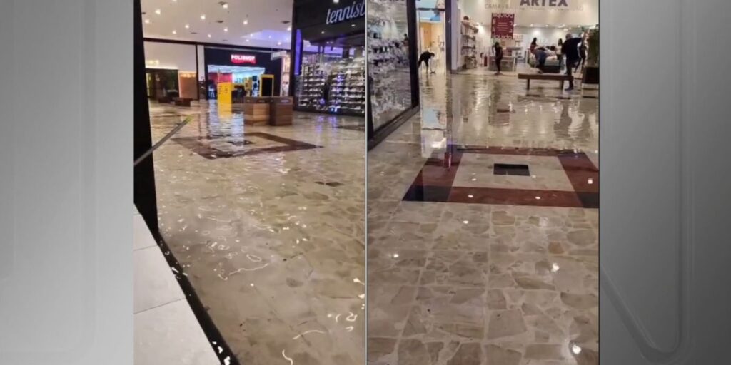 Vídeos: em dia de temporal, água invade shopping em Santo André; veja