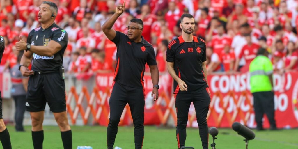 Roger Machado entra para a história do Inter com título do Gauchão