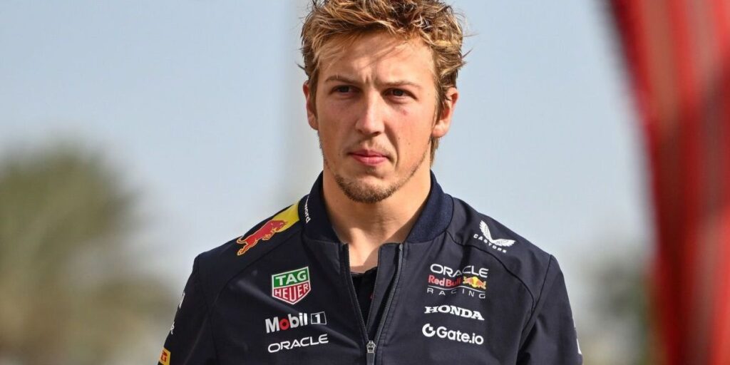 Liam Lawson rebate rumores e minimiza ameaça de Tsunoda: "Eu o venci"