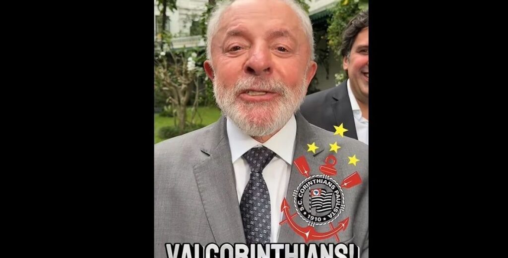 Lula comemora título do Corinthians e desabafa: "Muito sofrimento"