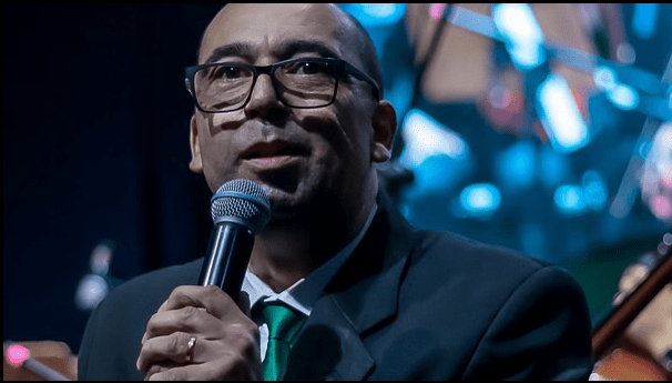 Maestro é preso por compartilhar imagens de abuso sexual de crianças em GO