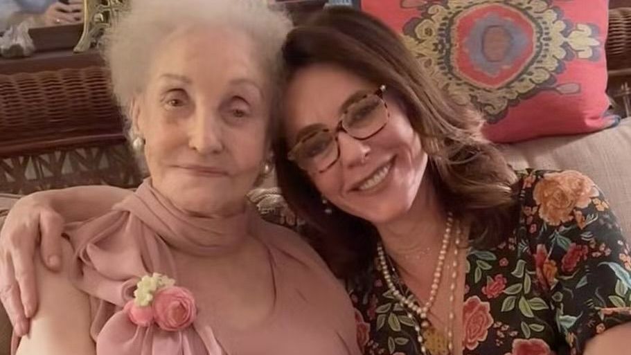 Christiane Torloni mostra aniversário de 96 anos da mãe