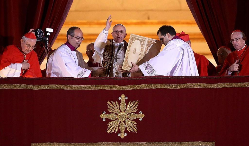 Internado, Francisco comemora 12º aniversário como papa