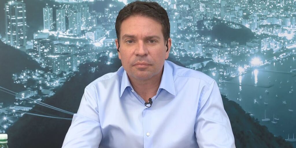 Defesa de Ramagem afirma que denúncia da PGR tem “indícios tímidos”