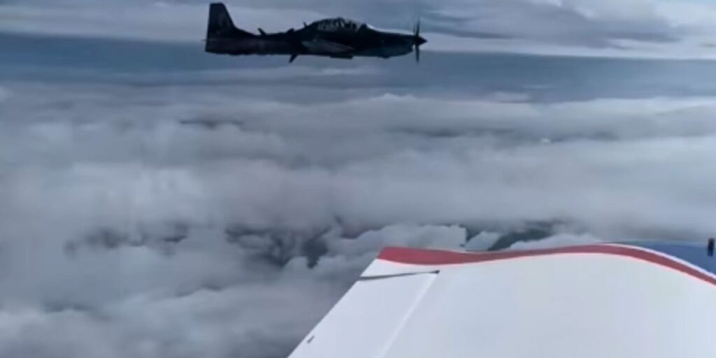 "Rezar pra não meterem bala": piloto mostra interceptação por avião da FAB