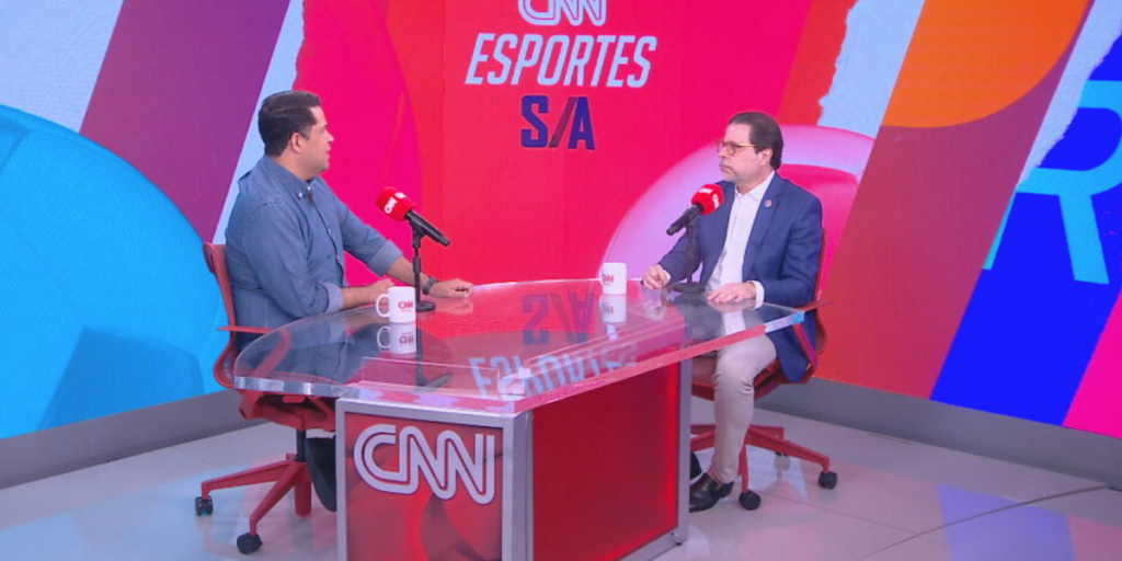 Presidente do Santa Cruz revela grupo de Whatsapp com dirigentes do estado