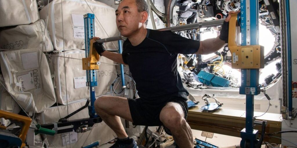 Astronautas vão receber atendimento médico após pouso; entenda