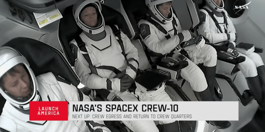 SpaceX adia missão que resgataria astronautas presos no espaço