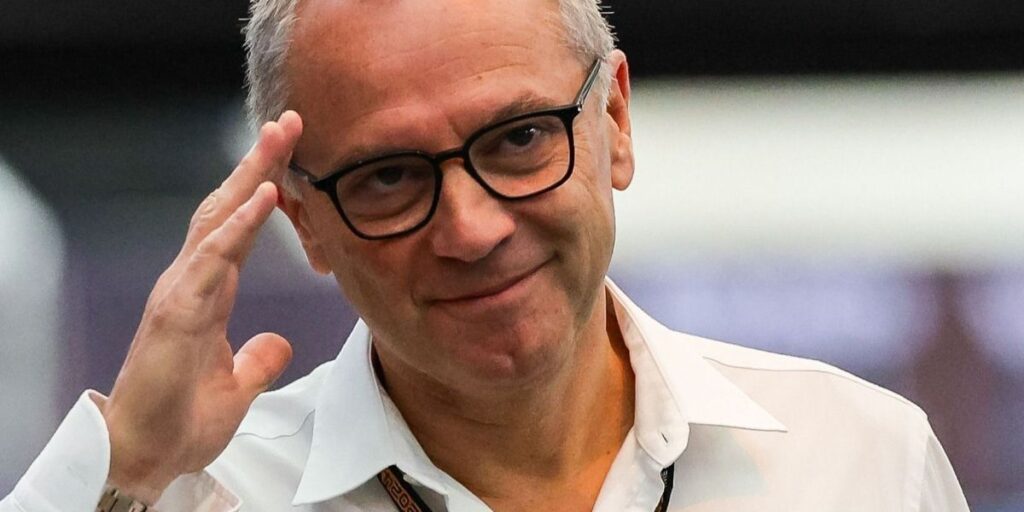 Stefano Domenicali renova contrato e segue como CEO da Fórmula 1 até 2029