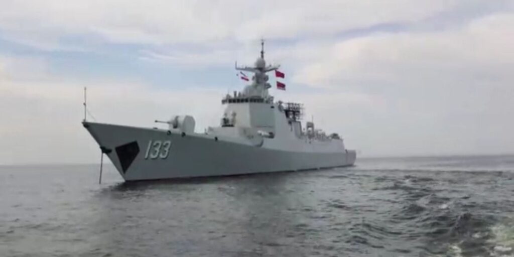 Irã, China e Rússia realizam exercícios navais conjuntos