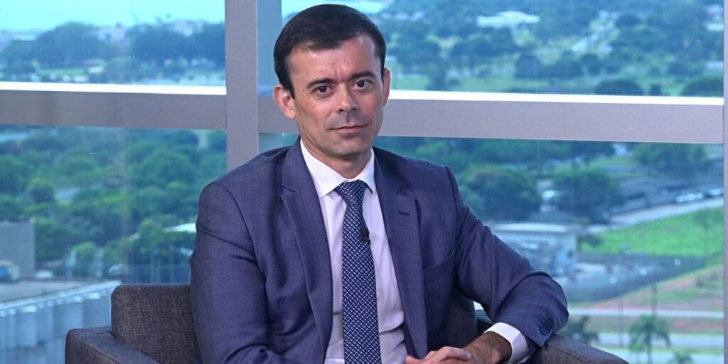 Aporte em fundo da reforma tributária fica fora da meta fiscal deste ano