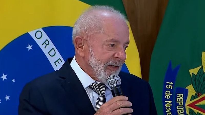 Isenção do IR não vai aumentar "um centavo" na carga tributária, diz Lula