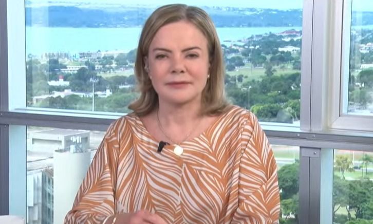 À CNN, Gleisi rebate Kassab e diz que ele está sendo "injusto" com Lula