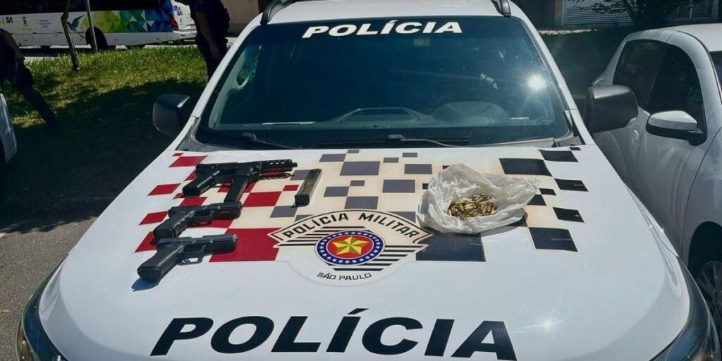 Pai e filho são presos com armas em Santo André (SP)