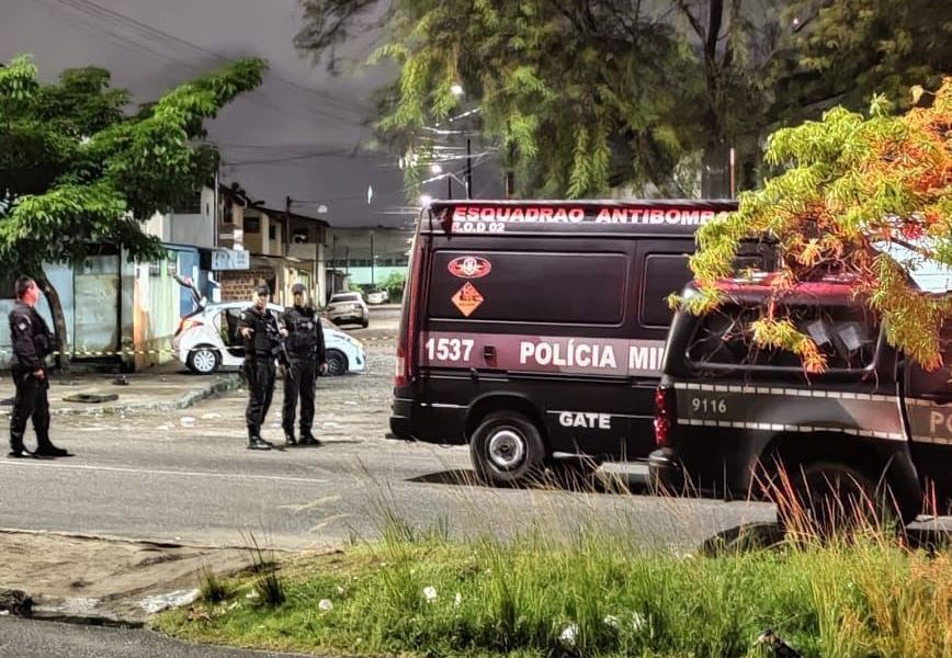 PM prende suspeitos que iriam atacar banco, em João Pessoa