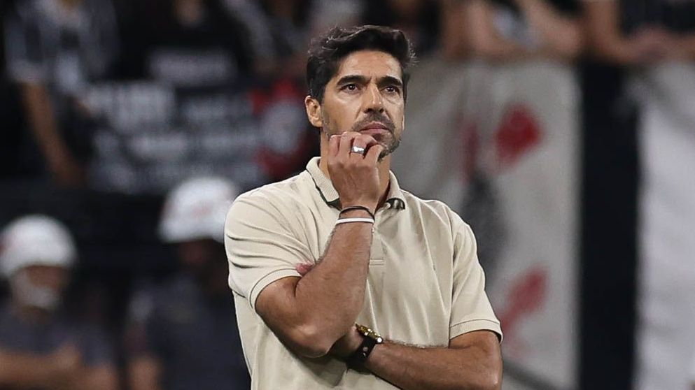 Abel Ferreira é expulso na final contra o Corinthians por reclamação