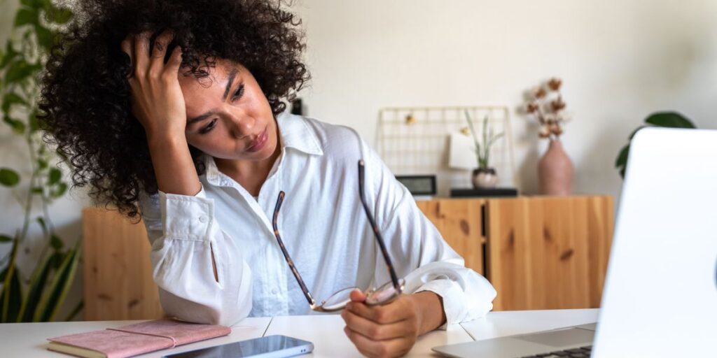 Saúde mental: afastamentos dobram em dez anos e chegam a 440 mil