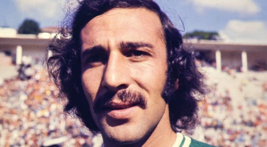 Morre Alfredo Mostarda, zagueiro que marcou época no Palmeiras, aos 78 anos