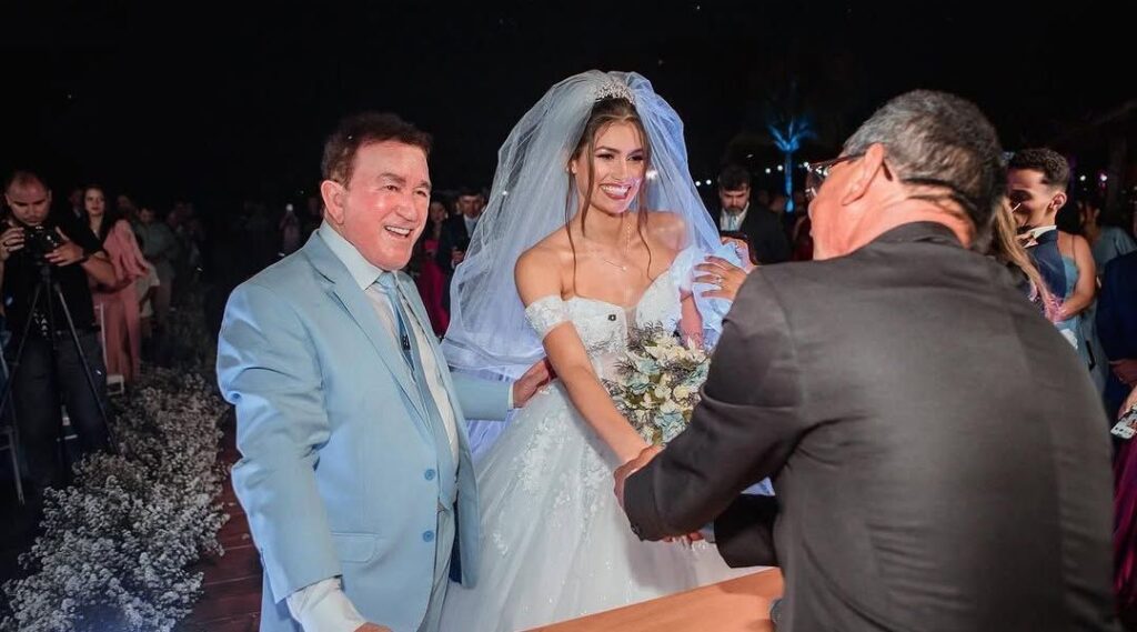 Amado Batista vai dividir fortuna com mulher 51 anos mais nova? Entenda