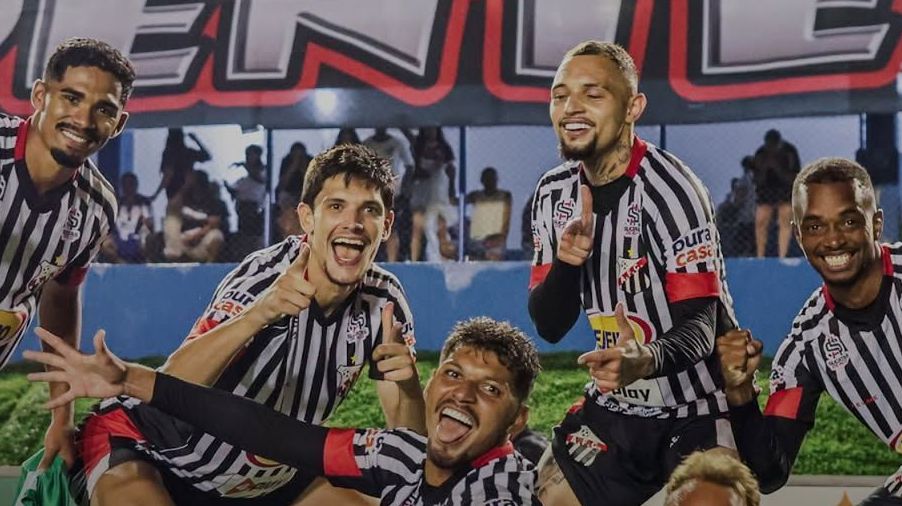 Com um a menos, Anápolis bate Vila Nova e abre vantagem na final do Goiano