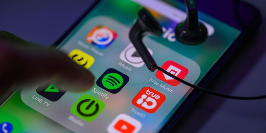 Streaming domina música no Brasil com 87% de faturamento, diz relatório