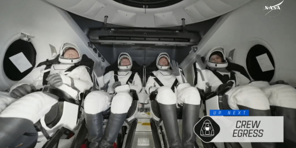 Astronautas vão demorar até 2 dias para voltar às famílias, diz Nasa