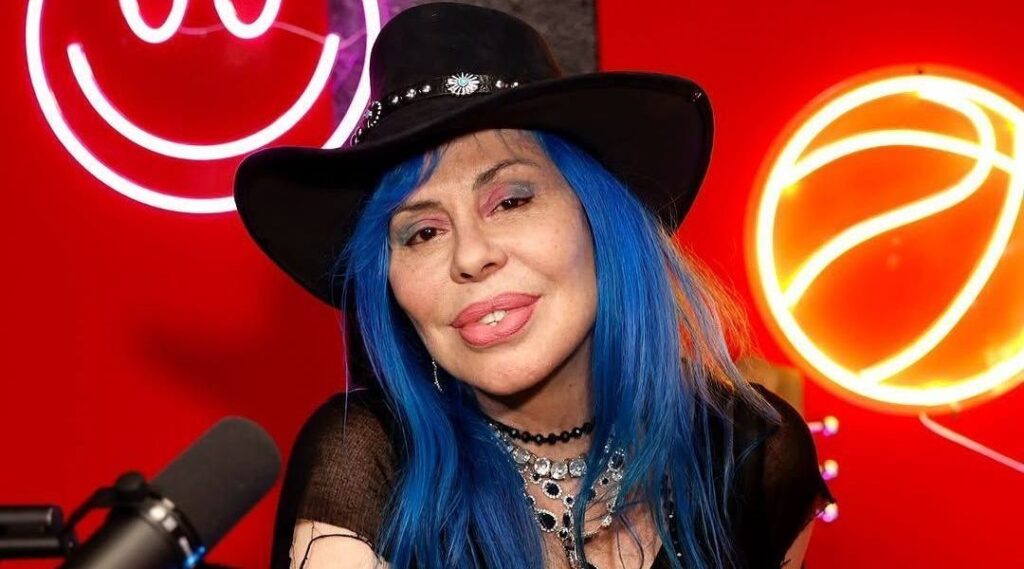 Após pedir perdão a abusadores em culto, Baby do Brasil é criticada na web