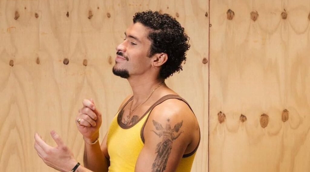 Bad Bunny compartilha vídeo do Carnaval de SP