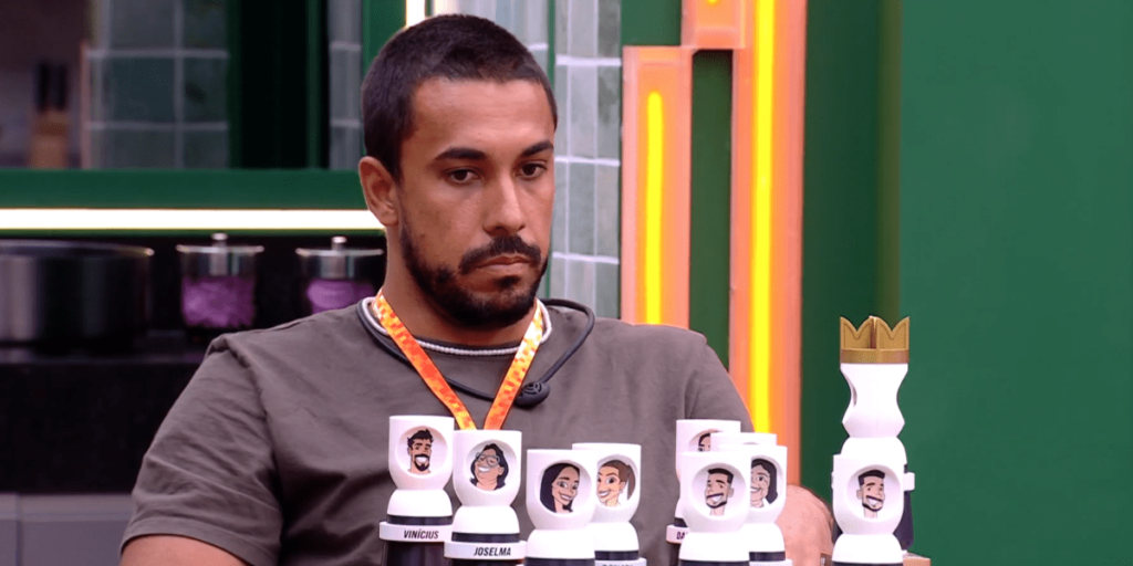 BBB25: Maike pega informações na Central do Líder e tenta prever Paredão