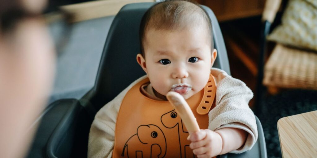 Alimentos para bebê não poderão ter açúcar adicionado, aprova CDH do Senado