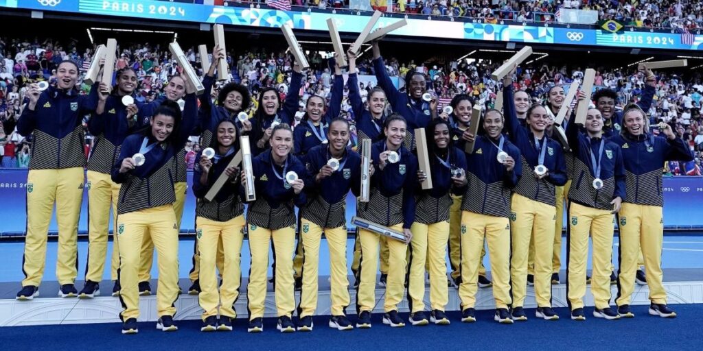 Brasil é a oitava seleção feminina no ranking da Fifa; EUA lideram