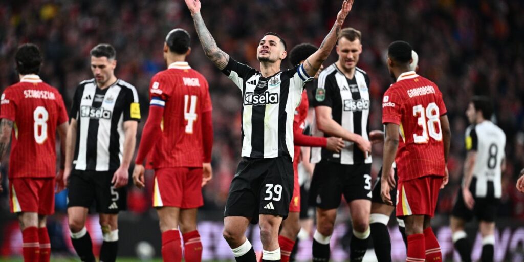 Copa da Liga: Newcastle bate Liverpool e leva título nacional após 70 anos