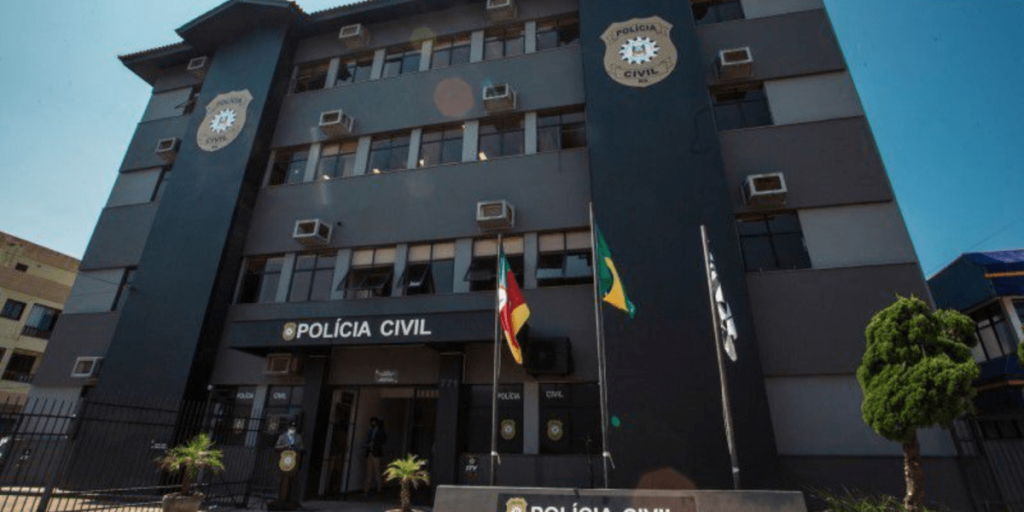 Silicone nos glúteos: mulher trans morre após cirurgia ilegal no RS