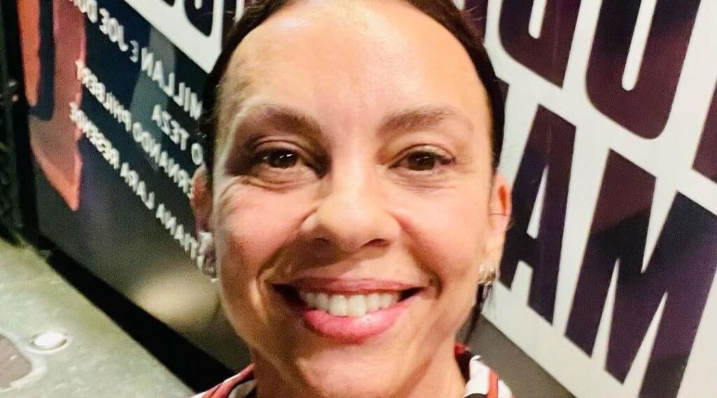 Longe da TV, Carla Marins se dedica a movimento por Diretos Humanos