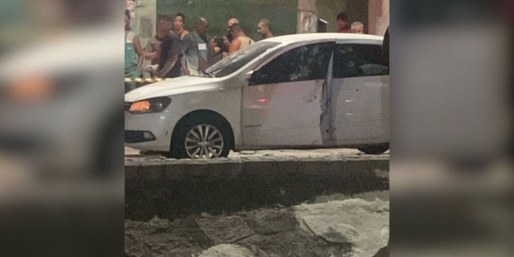 Carro é metralhado e homem fica ferido na zona oeste do Rio