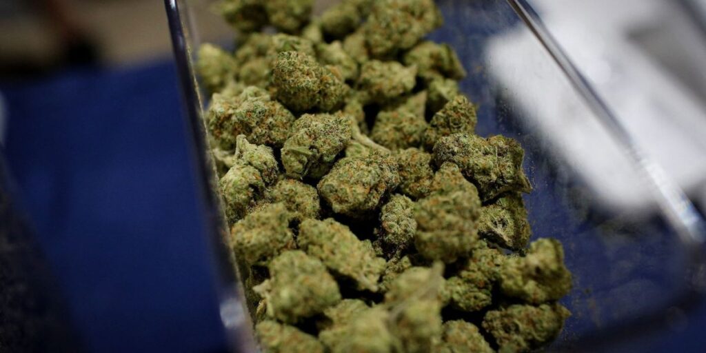 Homem registra B.O após levar "calote" de traficante em Goiânia