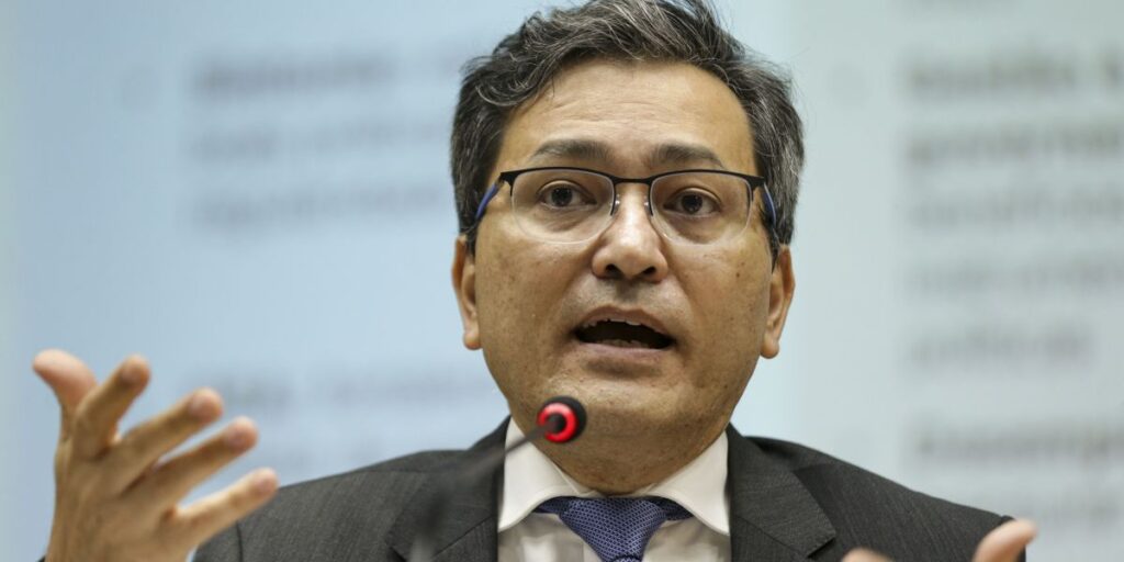 Isenção do IR é "medida justa", diz secretário da Receita Federal