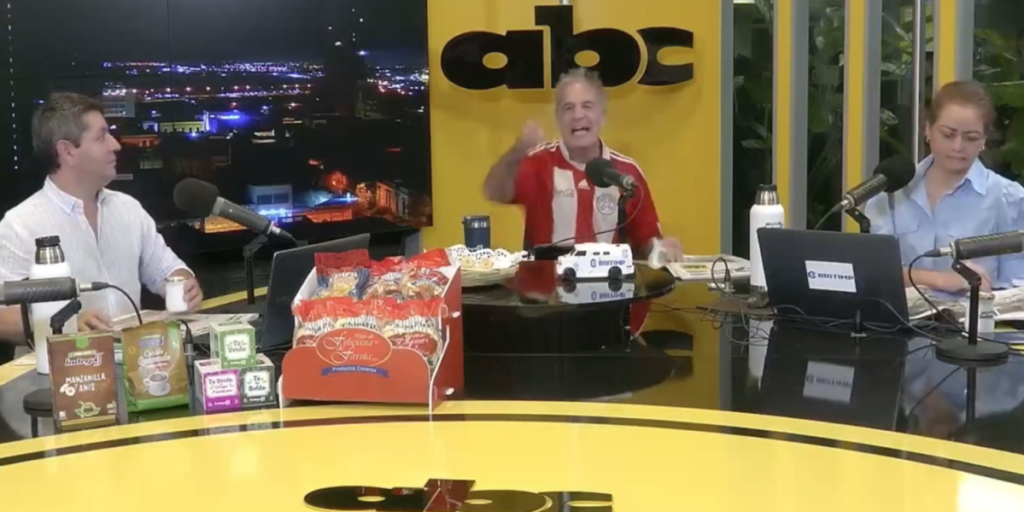 Internautas invadem redes de jornalista que chamou brasileiros de "macacos"