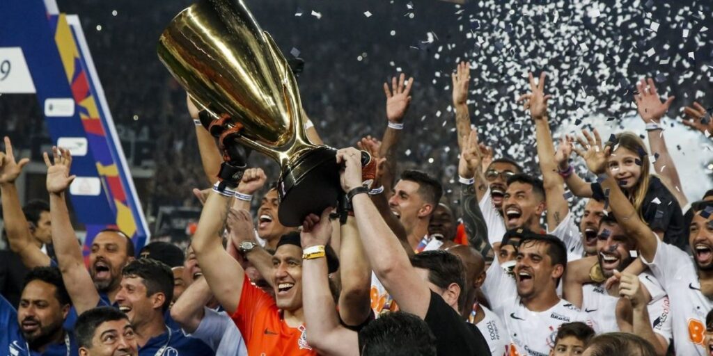Paulistão: Corinthians entra em campo para acabar com jejum de quase 6 anos