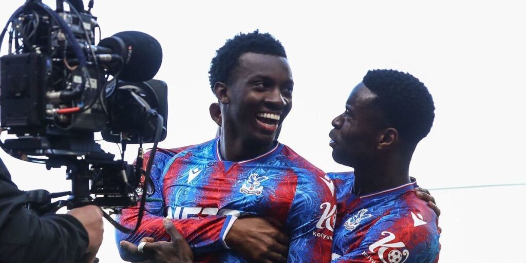 Crystal Palace surpreende o Fulham e avança à semi da Copa da Inglaterra